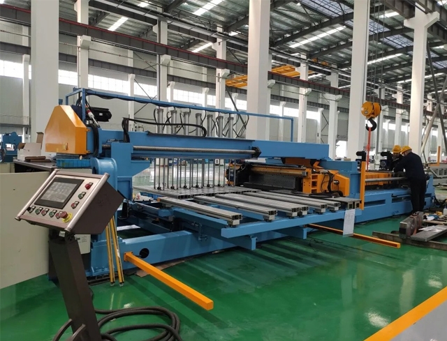 臥式脹管機(jī)