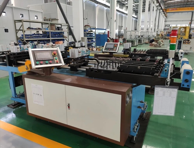 無(wú)屑開料機(jī)（單系統(tǒng)、雙系統(tǒng)）